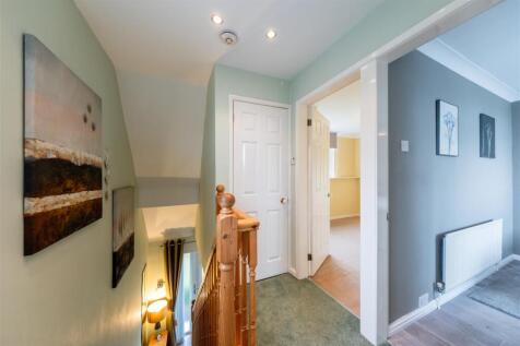 252 Swanlow Road-023.jpg