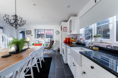 Eyton Cottage-004.jpg