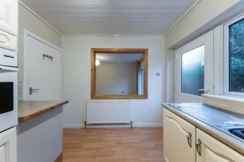 2 Cheryl Court-003.jpg