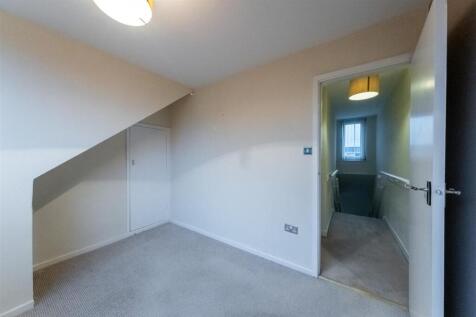 2 Cheryl Court-016.jpg