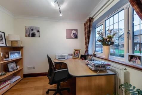 21 Peacock Avenue-007.jpg