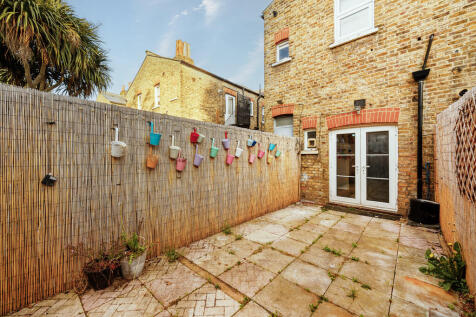 Garden Reverse