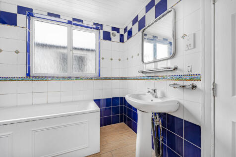 Bathroom 3