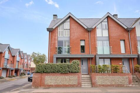 7 Lords Terrace, Southwold 0.jpg