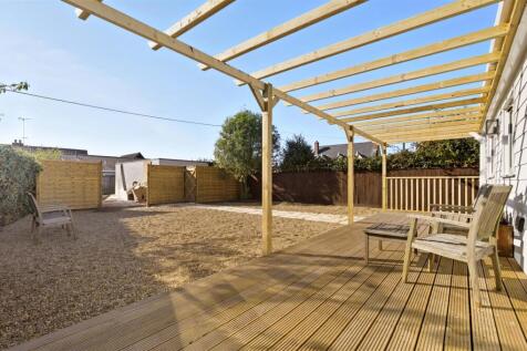 19 Halesworth Road 22.jpg