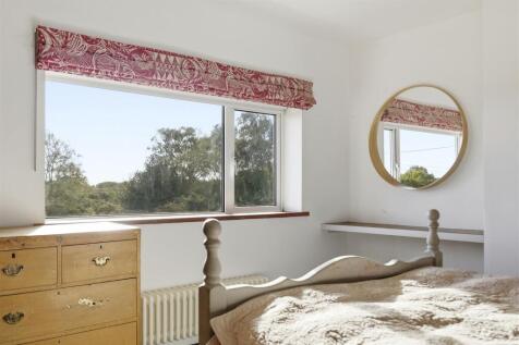 14 Heath View 17.jpg