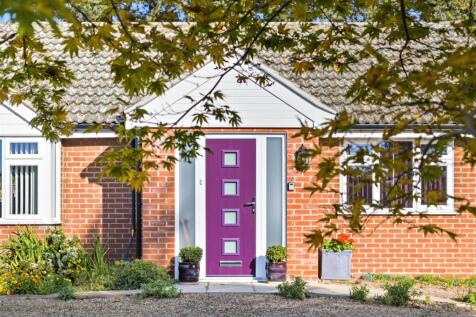 16 Kingfisher Crescent.jpg