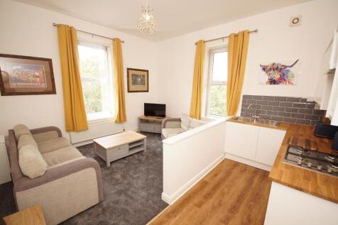 Lounge &amp; Kitchenette