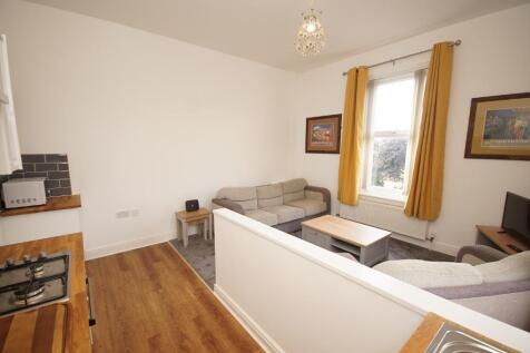 Lounge &amp; Kitchenette