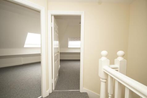 Landing &amp; Bedrooms