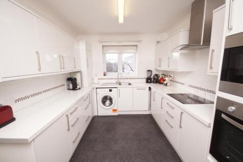 Modern Fitted Kitchen