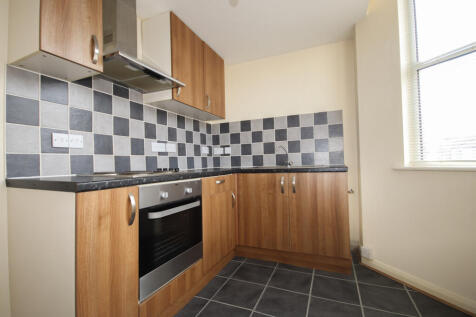 MODERN ONE BEDROOM APARTMENT, UNDER 1 MILE TO SHE