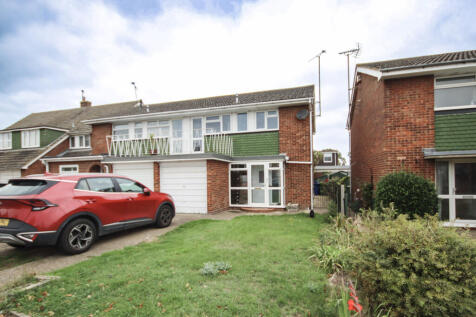 3 Double Bedroom Family home for Sale, very sough