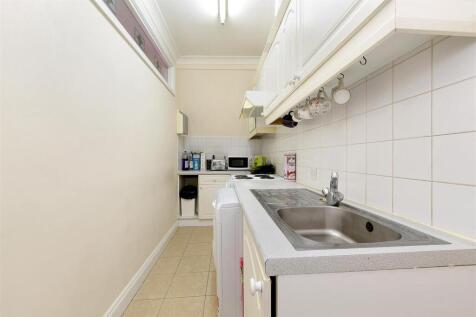 TFF, 128 Heath Road-02.JPG