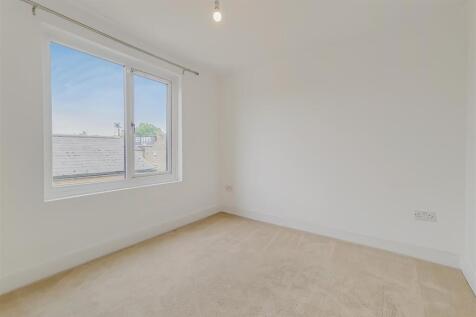 7_Bedroom 4-1.jpg