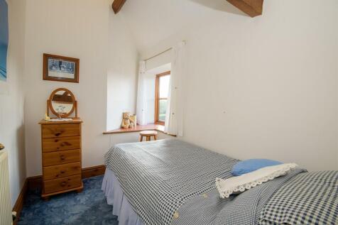 Small Bedroom.jpg