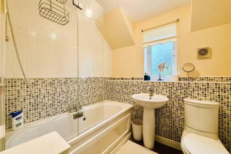 Bathroom.jpeg