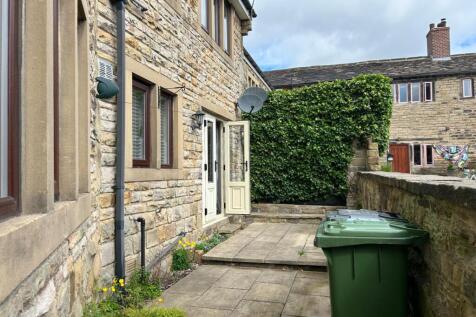 Rear Enclosed Yard