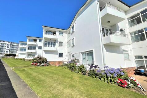 9 steyne close outside.jpg