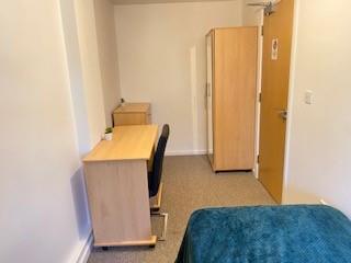 Flat 10, Room 3