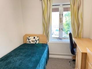 Flat 10, Room 4