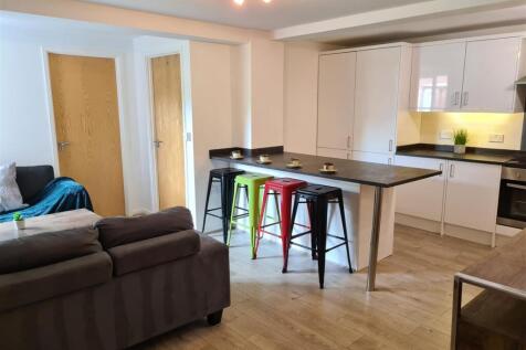 Flat 28, Communal Area