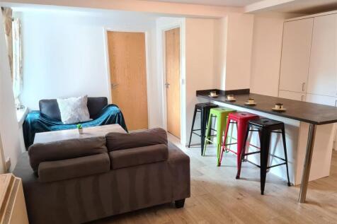 20230912_102247- Living Area.jpg