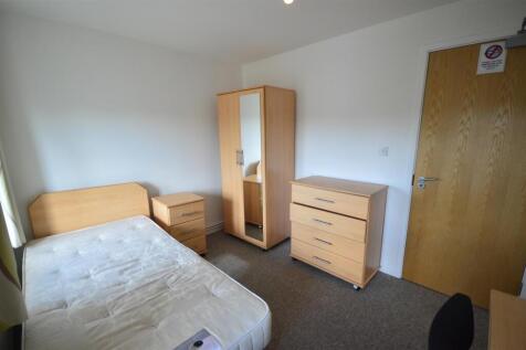 Flat 18 Room 1