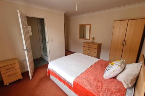 Primary Bedroom (ensuite).jpg