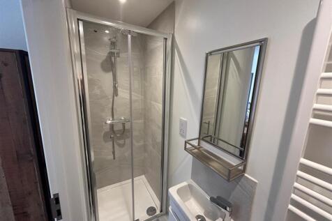 Ensuite.jpg
