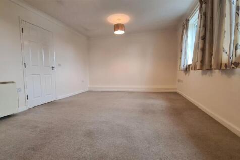 Living Room.jpg