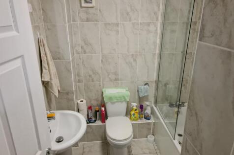 Bathroom.jpeg