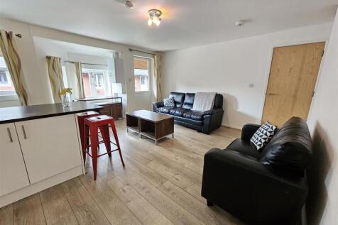 Flat 5 Living Area Shot A.jpg