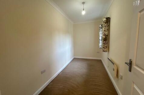 Smaller Bedroom.jpg