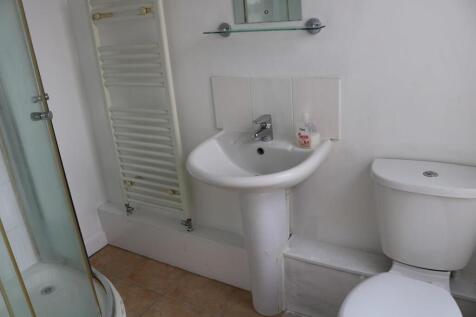 Shower room.JPG