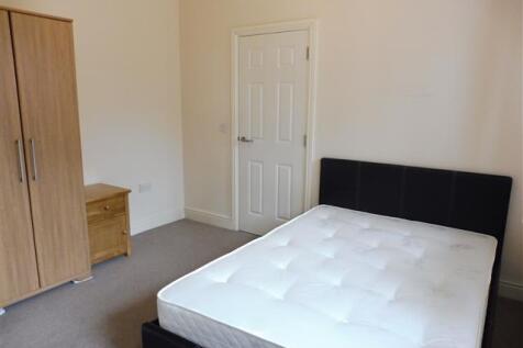 Bedroom 2.JPG