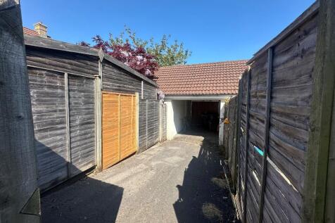CARPORT AND DIRVEWAY