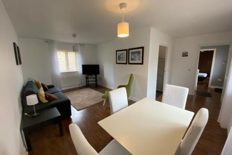 LIVING ROOM/DINER