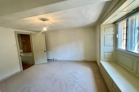 BEDROOM THREEBEDR
