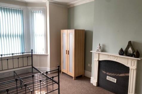 flat 4 bedroom