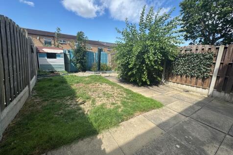 garden may tree