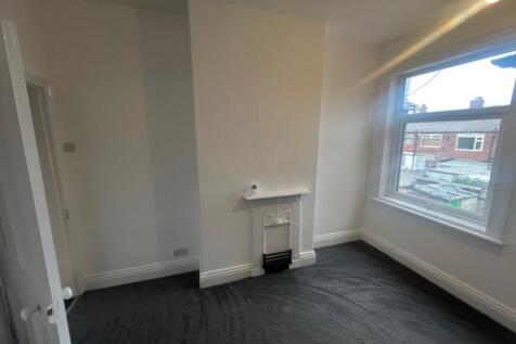 regent bedroom 2