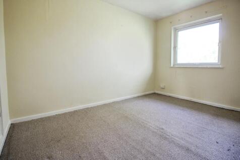 pbox-bedroom-345619.JPG