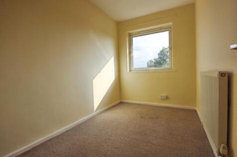pbox-bedroom-345619.JPG