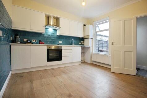 506add98-kitchen 20v2.JPG