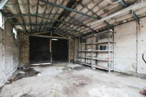 49dc33de-storage 20garage.JPG