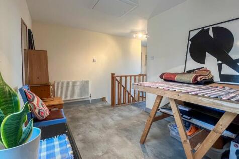 Landing/Bedroom Thre