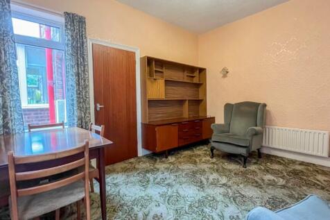 Sitting/Dining Room