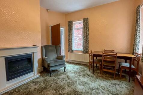 Sitting/Dining Room