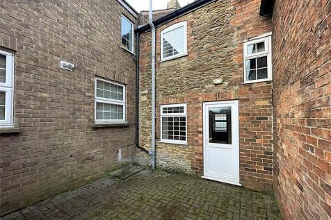 Rear Courtyard